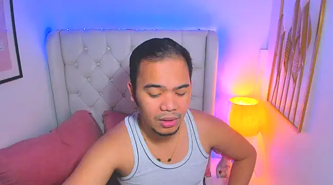 Snapshot of AsianZero chatting on February 2025 06:22:02 PM AsianZero online show from February 2025 06:22:02 PM