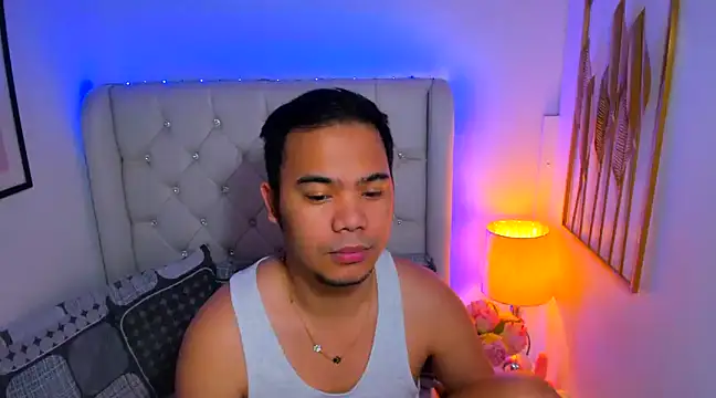 Snapshot of AsianZero chatting on February 2025 07:54:02 AM AsianZero online show from February 2025 07:54:02 AM