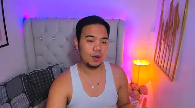 Snapshot of AsianZero chatting on February 2025 06:12:01 PM AsianZero online show from February 2025 06:12:01 PM