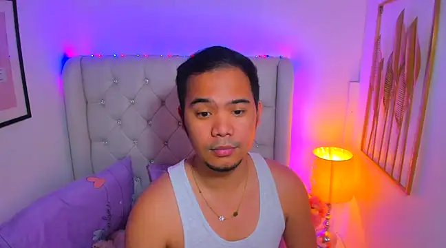 Snapshot of AsianZero chatting on February 2025 07:49:01 PM AsianZero online show from February 2025 07:49:01 PM