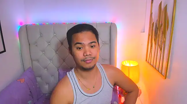 Snapshot of AsianZero chatting on February 2025 08:14:02 PM AsianZero online show from February 2025 08:14:02 PM