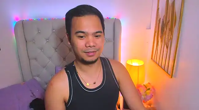 Snapshot of AsianZero chatting on February 2025 08:25:01 PM AsianZero online show from February 2025 08:25:01 PM