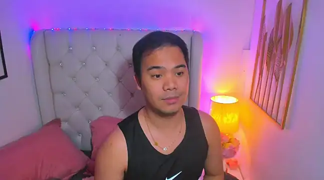 Snapshot of AsianZero chatting on March 2025 08:16:01 PM AsianZero online show from March 2025 08:16:01 PM