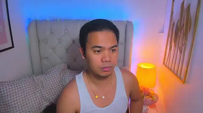 Snapshot of AsianZero chatting on March 2025 06:10:02 PM AsianZero online show from March 2025 06:10:02 PM