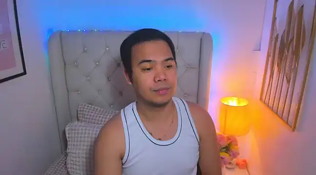 Snapshot of AsianZero chatting on March 2025 05:02:02 PM AsianZero online show from March 2025 05:02:02 PM