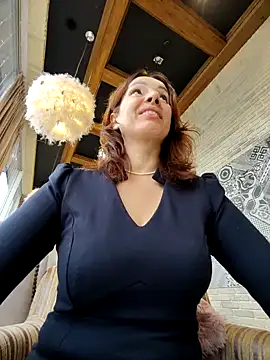 EvaXOAir online show from November 2025 05:28:02 AM