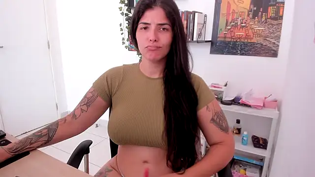 TaliMajesty online show from February 2025 01:51:02 PM