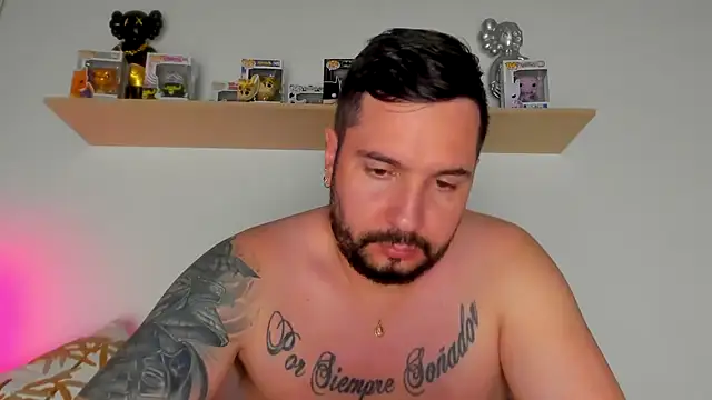 Snapshot of camilo_restrepo21 chatting on December 2025 02:40:01 AM camilo restrepo21 online show from December 2025 02:40:01 AM