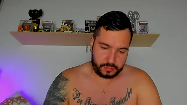 Snapshot of camilo_restrepo21 chatting on February 2026 02:04:02 AM camilo restrepo21 online show from February 2026 02:04:02 AM