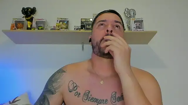 Snapshot of camilo_restrepo21 chatting on March 2026 01:44:01 AM camilo restrepo21 online show from March 2026 01:44:01 AM