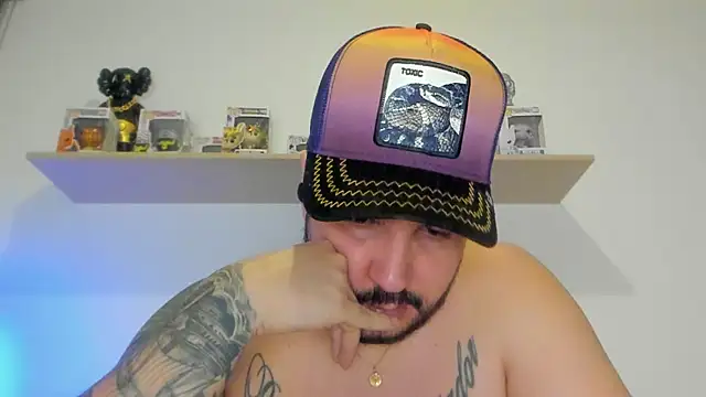 Snapshot of camilo_restrepo21 chatting on April 2026 12:00:02 AM camilo restrepo21 online show from April 2026 12:00:02 AM