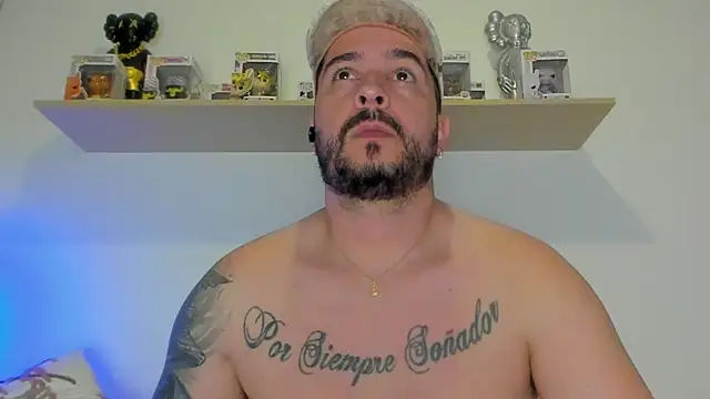 Snapshot of camilo_restrepo21 chatting on April 2026 12:02:02 AM camilo restrepo21 online show from April 2026 12:02:02 AM