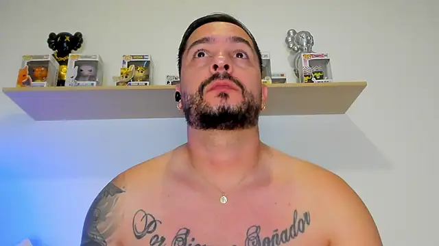 Snapshot of camilo_restrepo21 chatting on May 2026 11:54:01 PM camilo restrepo21 online show from May 2026 11:54:01 PM