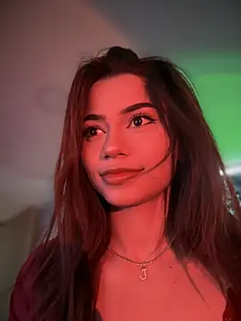 Snapshot of Sweett_Priya chatting on December 2024 09:31:02 PM Sweett Priya online show from December 2024 09:31:02 PM