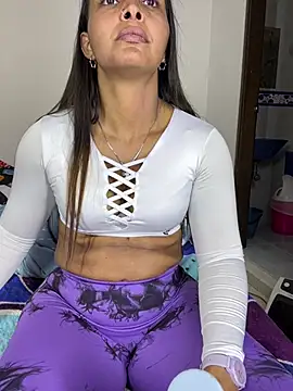 Snapshot of sandylau chatting on February 2026 06:12:02 PM sandylau online show from February 2026 06:12:02 PM