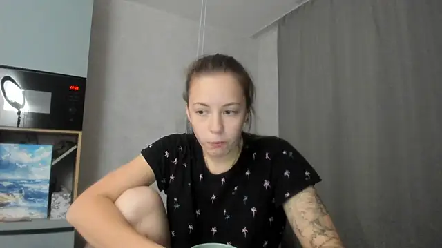 why again me online show from November 2025 07:01:02 PM