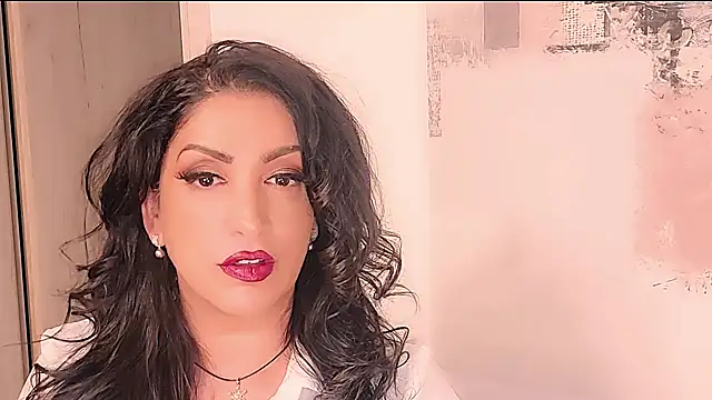 Snapshot of Wonderful_Woman chatting on July 2026 08:11:01 PM Wonderful Woman online show from July 2026 08:11:01 PM