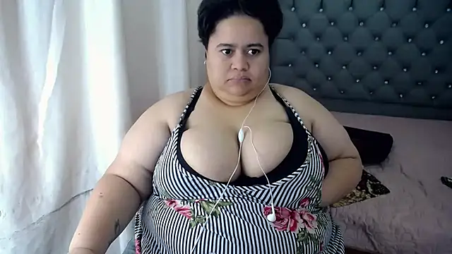 hotlesby4uxxx online show from December 2024 10:55:02 PM