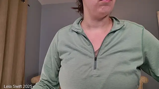 LeiaSwift online show from February 2025 01:26:02 PM