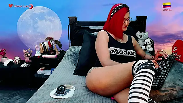 Snapshot of Hanna_Luna chatting on September 2025 07:23:01 AM Hanna Luna online show from September 2025 07:23:01 AM