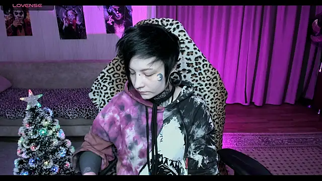 acid trip1l online show from December 2024 07:19:02 PM