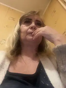 Snapshot of Irina2909@xh chatting on October 2025 09:36:01 PM Irina2909xh online show from October 2025 09:36:01 PM