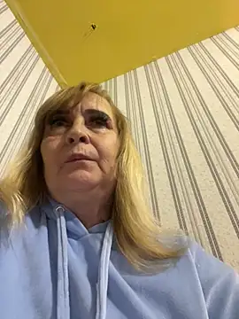 Snapshot of Irina2909@xh chatting on October 2025 01:22:02 PM Irina2909xh online show from October 2025 01:22:02 PM