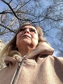 Snapshot of Irina2909@xh chatting on March 2026 12:27:02 PM Irina2909xh online show from March 2026 12:27:02 PM