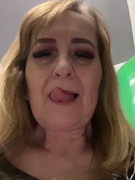 Snapshot of Irina2909@xh chatting on April 2026 11:27:01 PM Irina2909xh online show from April 2026 11:27:01 PM