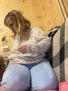 Irina2909xh online show from April 2026 11:18:01 PM