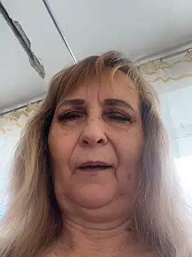 Irina2909xh online show from July 2026 12:12:01 PM