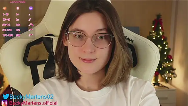 Snapshot of BeckyMartens chatting on December 2024 12:59:01 AM BeckyMartens online show from December 2024 12:59:01 AM