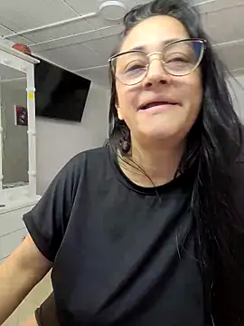 Ameliarizo online show from February 2026 01:05:02 AM