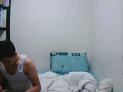 Snapshot of Eduardzmm chatting on March 2026 10:47:01 PM Eduardzmm online show from March 2026 10:47:01 PM