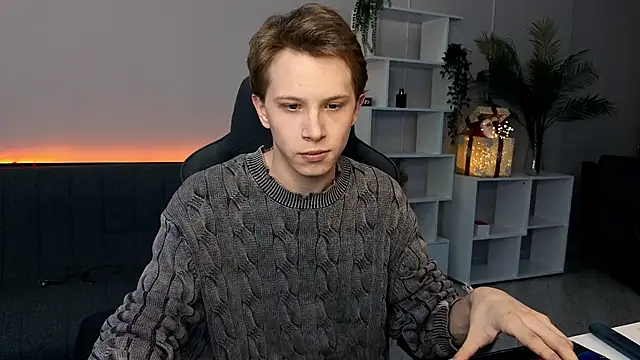 Snapshot of arlekincrop chatting on January 2026 06:24:01 PM arlekincrop online show from January 2026 06:24:01 PM