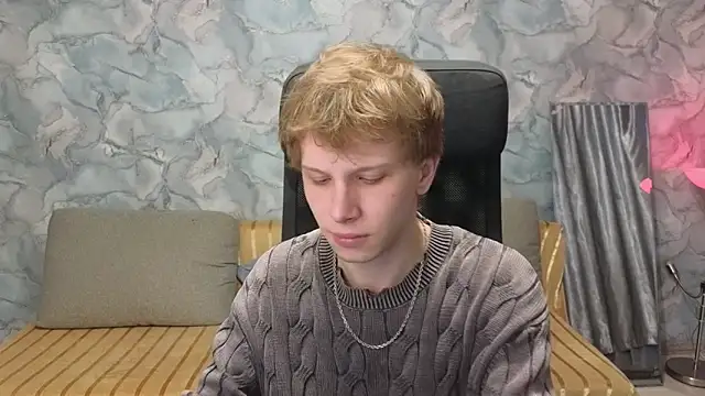 Snapshot of arlekincrop chatting on February 2026 08:52:01 AM arlekincrop online show from February 2026 08:52:01 AM