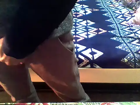 Snapshot of secretoxoxo chatting on January 2025 12:04:02 PM secretoxoxo online show from January 2025 12:04:02 PM