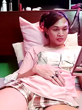 QueenSoreal online show from December 2025 07:52:02 PM