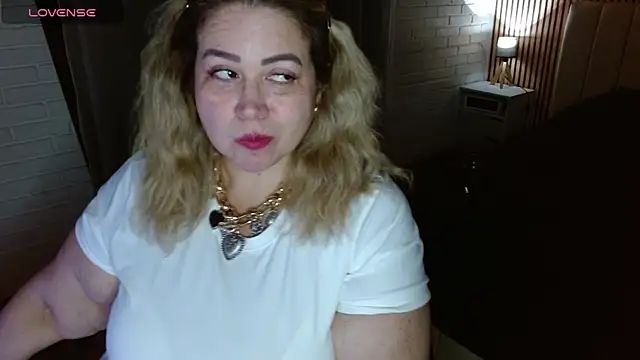 bella savati online show from April 2026 11:59:01 PM