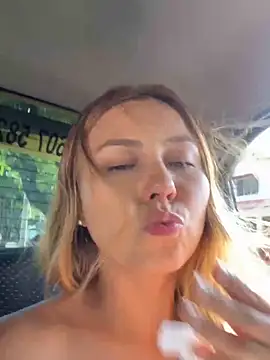 Snapshot of Brittanyrosexx chatting on January 2025 07:49:01 PM Brittanyrosexx online show from January 2025 07:49:01 PM