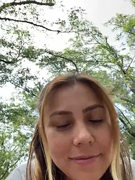 Snapshot of Brittanyrosexx chatting on February 2025 08:26:01 PM Brittanyrosexx online show from February 2025 08:26:01 PM