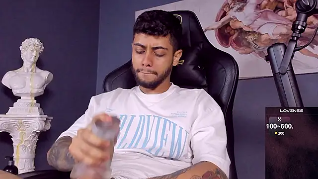 alessandro duty online show from December 2024 03:48:01 AM