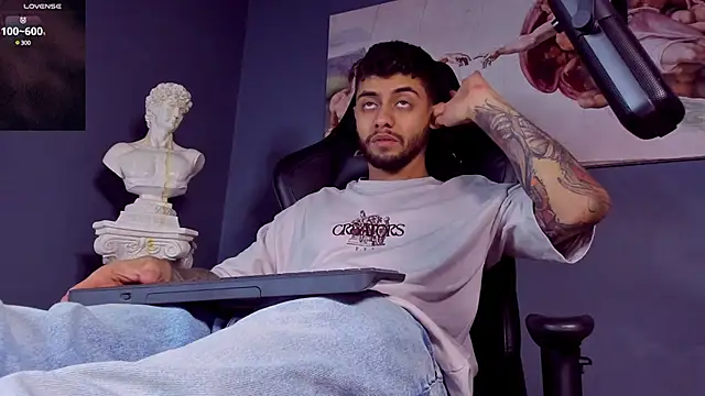 alessandro duty online show from February 2025 02:18:01 AM