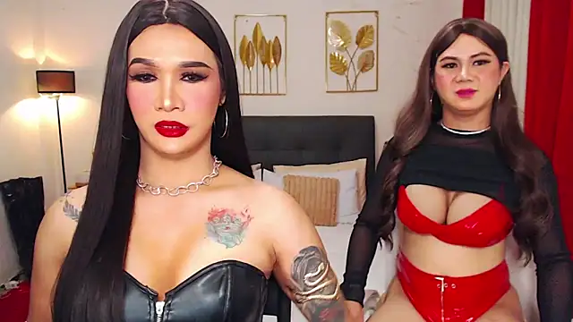 Snapshot of SeductiveLexieX chatting on October 2025 08:56:02 AM SeductiveLexieX online show from October 2025 08:56:02 AM