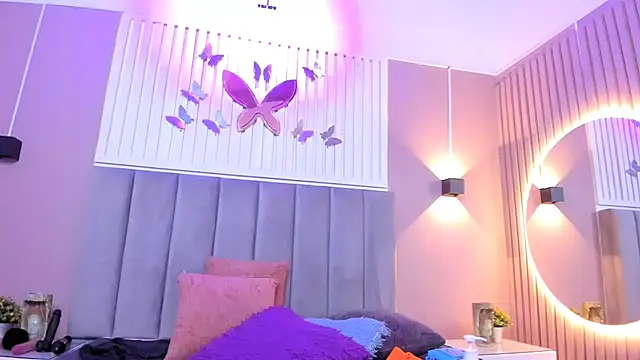 chantall1375 online show from February 2025 02:28:01 AM