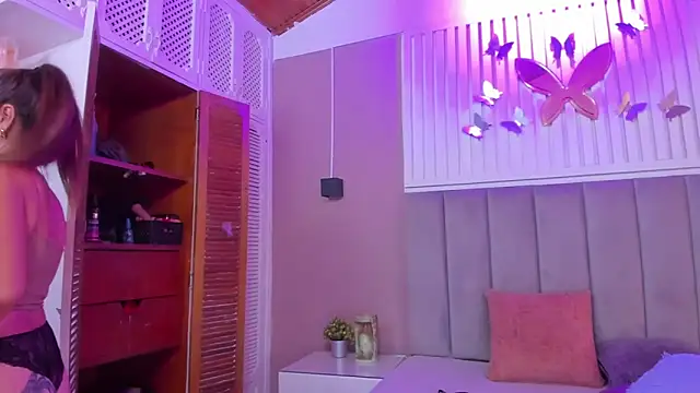 chantall1375 online show from February 2025 01:57:01 AM