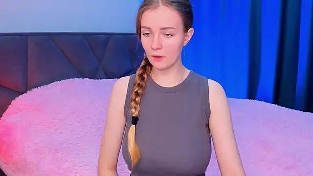 SweetMilkis online show from December 2024 09:40:02 AM