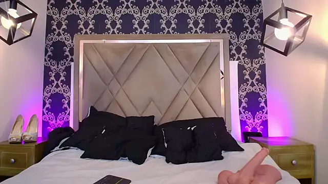 CaseyMoon online show from July 2026 12:29:02 PM