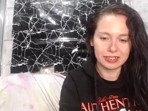 Snapshot of Venusluxodomme chatting on June 2026 03:18:02 AM Venusluxodomme online show from June 2026 03:18:02 AM
