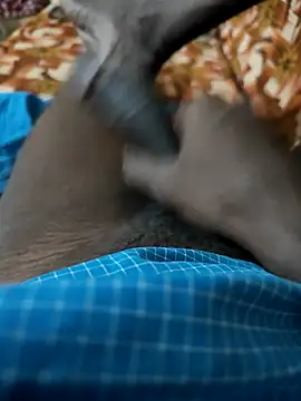 rocksred1 online show from April 2026 06:53:01 PM